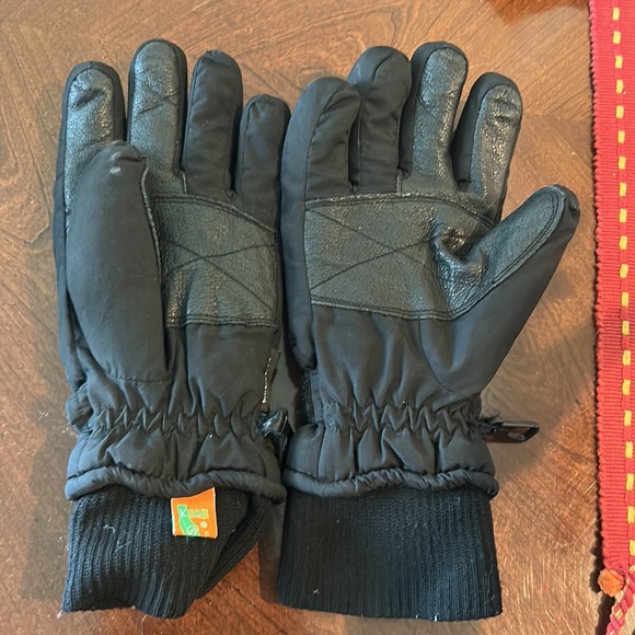 Winter mitts made by KOMBI - Picture 3 of 3